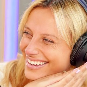 Trinidad Cerda abandona canal streaming tras polémica con la Reina de Chile y falta de apoyo de la producción