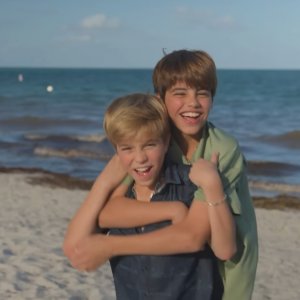 Hijos de Shakira lanzan su primer videoclip musical