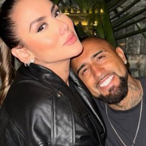 Sonia Isaza a Arturo Vidal por su cumpleaños: 