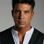 Mario Velasco inició un romance y compartió foto con su pareja