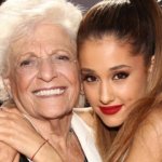 "Estamos devastados": Ariana Grande y su familia están de luto