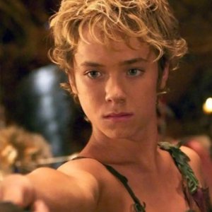 ¿Qué fue de Jeremy Sumpter? El inolvidable Peter Pan que hoy es esposo, padre y luce irreconocible