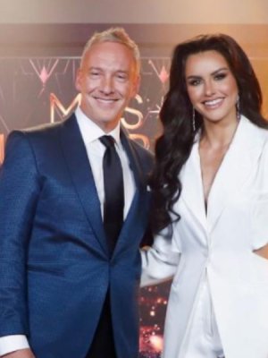 Martín Cárcamo y Emilia Dides asumen importante rol en Miss Universo Chile