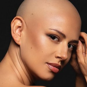 Karla Melo comparte emotiva penúltima quimioterapia: 