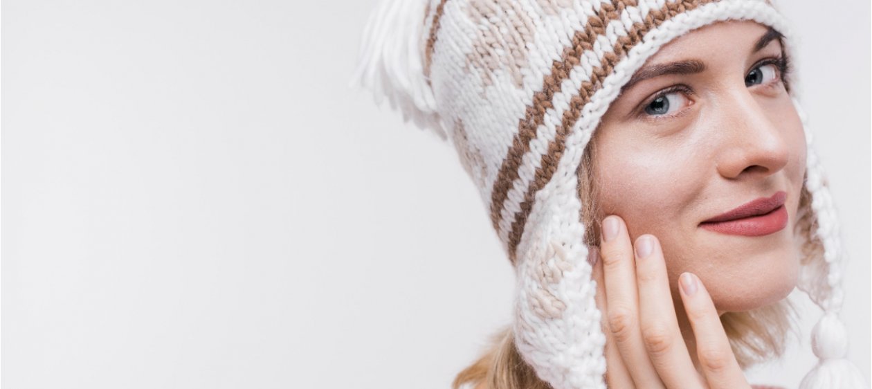 Frío, capas y calefacción: los enemigos silenciosos de la salud de tu piel en invierno