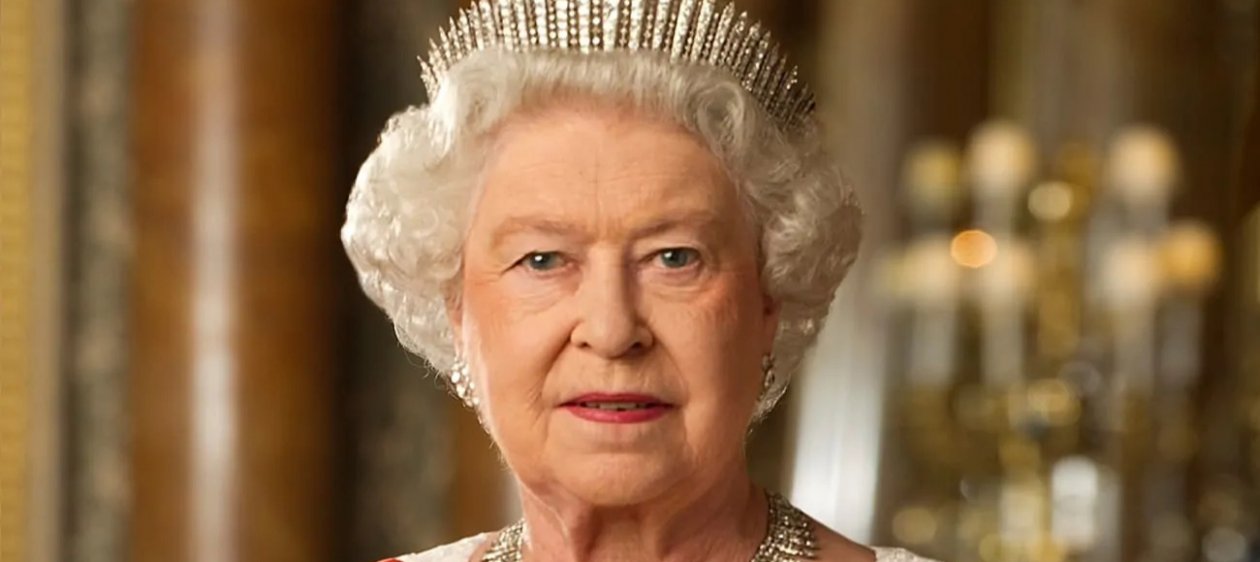 ¿El fantasma de Lady Di? El día que la Reina Isabel II participó en un ritual para limpiar un espíritu en palacio