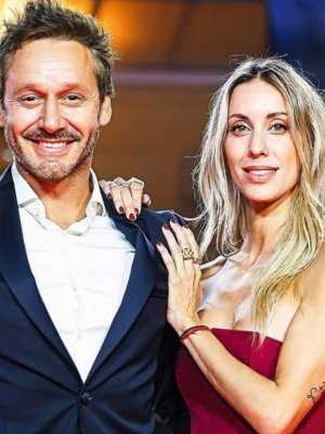 Benjamín Vicuña y Anita Espasandín celebran su amor en su primer aniversario