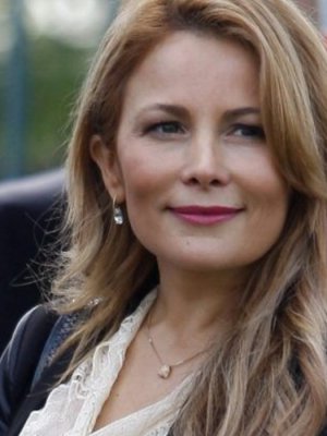 Las jugosas ganancias de Cathy Barriga en redes sociales mientras cumple arresto domiciliario