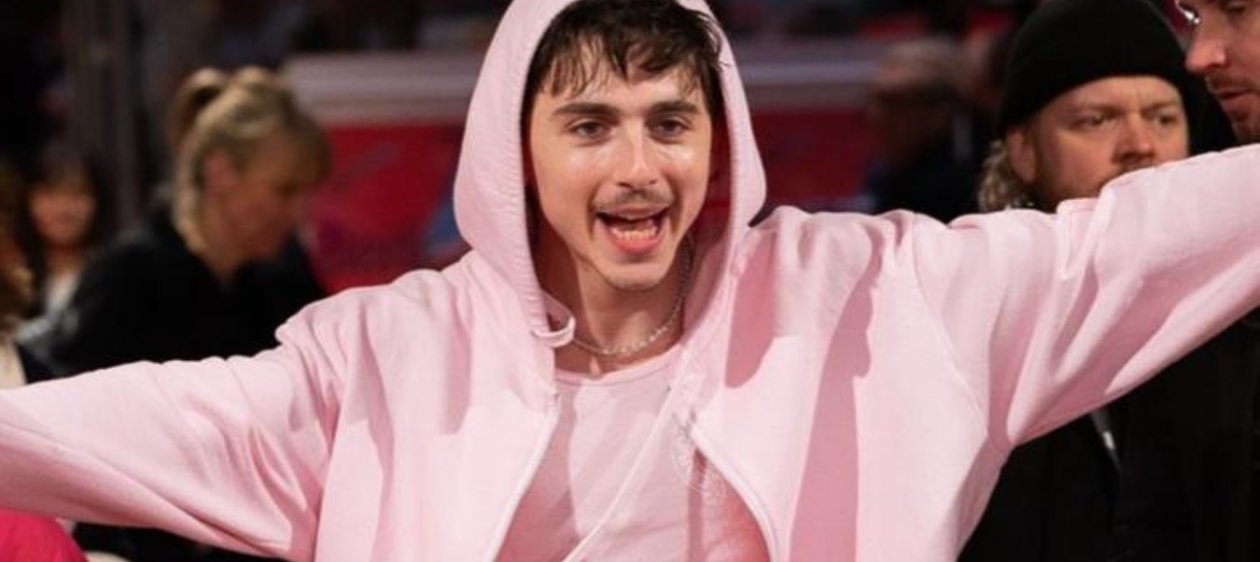 ¿Qué le pasó? Timothée Chalamet luce irreconocible con su nuevo look
