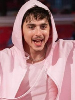 ¿Qué le pasó? Timothée Chalamet luce irreconocible con su nuevo look