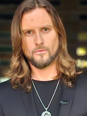 ¡No es Carla Jara! Vinculan a Jean Philippe Cretton con una conocida colega