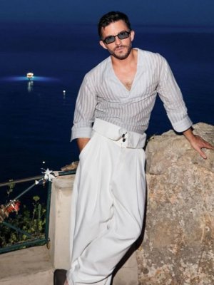 Reconocen al actor Jonathan Bailey como el hombre más sexy del mundo