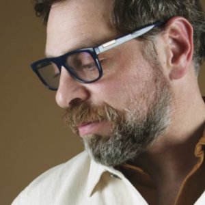 José Antonio Neme expone discriminación y feo trato de usuario en redes