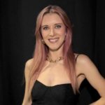 El divertido chascarro de Carla Jara como vocal de mesa que se viralizó en redes sociales