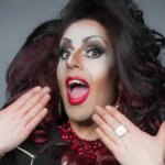 Comediante de Coliseo se las juega por un nuevo público: “Chile ya exije un transformista”