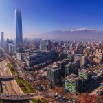 Los conciertos que marcan el fin de año en Santiago y el hotel ideal para disfrutar sin complicaciones