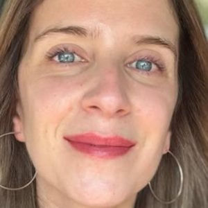 Alison Mandel comparte emotivo video del día que conoció a su hija adoptiva