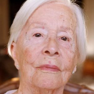 Delfina Guzmán reaparece en redes sociales a sus 97 años con emotivo saludo