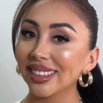 Naya Fácil anuncia cirugía estética motivada por experiencia en Medio Oriente