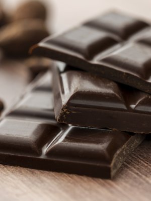 Chocolate amargo y longevidad: el hallazgo que pone al cacao en el centro de la ciencia