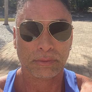 Marcelo Ríos comparte romántica declaración de amor a su nueva pareja