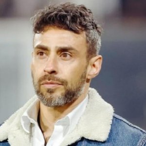 Jorge Valdivia desmiente foto en discoteca: 