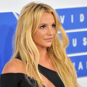Britney Spears ingresó voluntariamente a rehabilitación