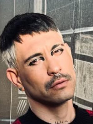 ¿Terremoto en CHV? Aseguran que el periodista Pablo Candia presentó su renuncia