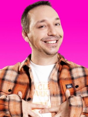 Aseguran que Rodrigo Gallina fue suspendido tras filtración en canal de Pamela Díaz