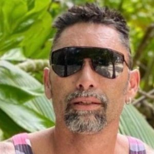 Aseguran que Marcelo Ríos protagonizó discusión en local de Vitacura