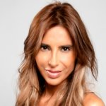 Piden retener sueldo de Carla Ballero en Canal 13 por millonaria deuda laboral