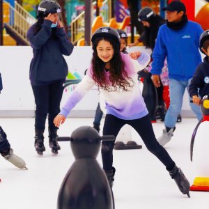 Vacaciones de invierno en Quilicura: Pista de hielo gratis para toda la familia