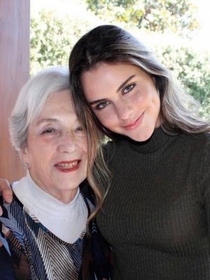 Emilia Dides anunció el fallecimiento de su abuela