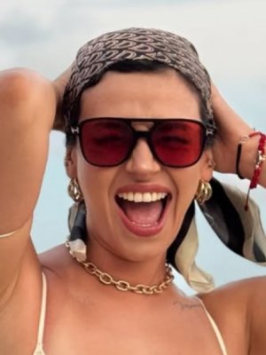 Karla Melo conmemoró un año desde el fin de su quimioterapia y sorprendió con guiño a su expareja