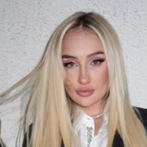 Fran Maira reaparece en redes sociales tras complejo periodo personal