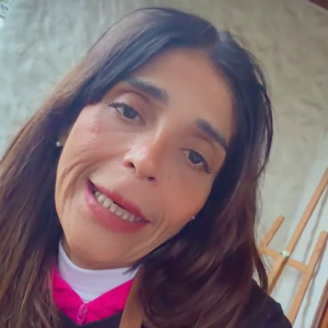 Kathy Orellana preocupó a sus fans por su actuar en transmisión en vivo: 