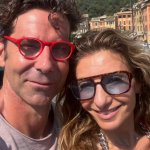 Macarena Venegas se comprometió con romántica propuesta en Italia