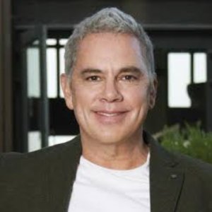 Detalles del contrato de Viñuela en CHV para conducir Gran Hermano Chile 3
