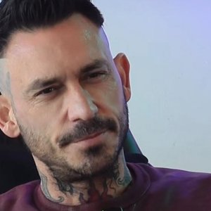 “El tribunal decide”: Pinilla responde a versiones sobre deuda de pensión de alimentos