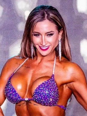 Nicole Moreno se convierte en tricampeona en Bikini Fitness
