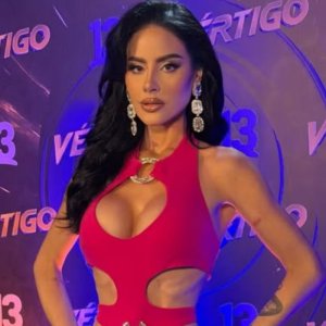 Ignacia Michelson molesta con Vértigo: 