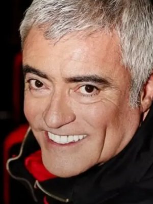 “Mi deber es estar presente”: Mauricio Flores se pronuncia tras detención de su hijo